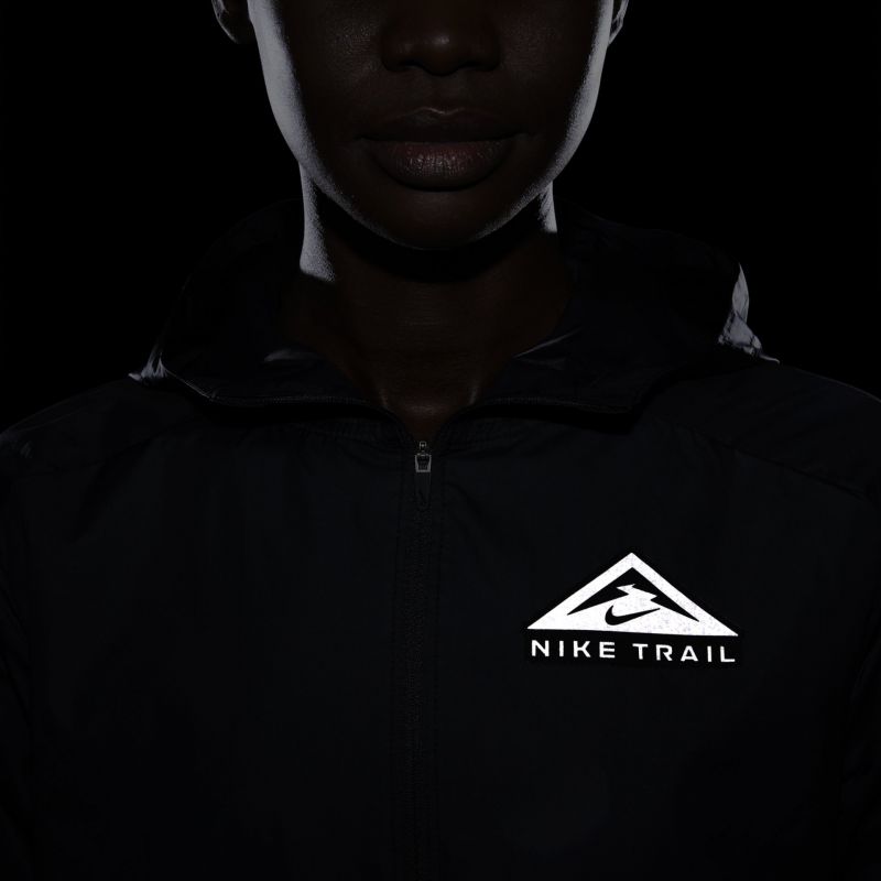 Kurtka Nike Shield W DC8041-010 - obrazek 9